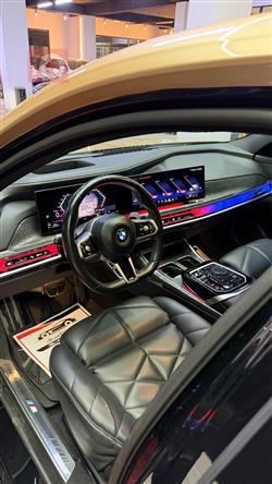 بي ام دبليو الفئة 7